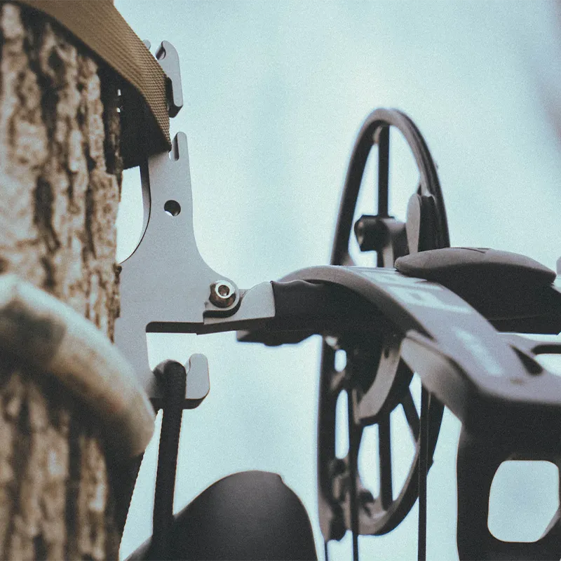 Bite Bow Hanger