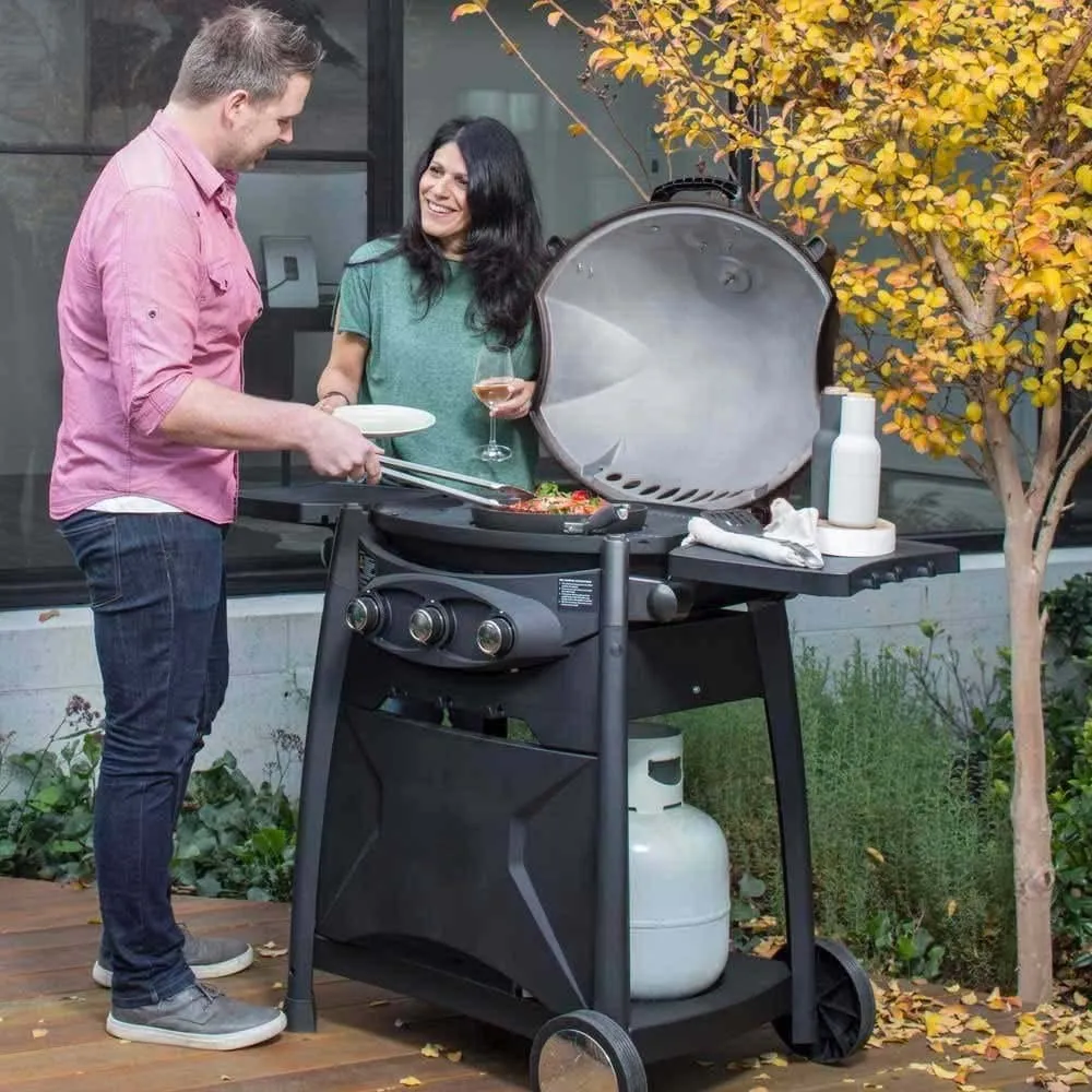 Gasmate Odyssey3T 3 Burner Bbq With Trolley - Black