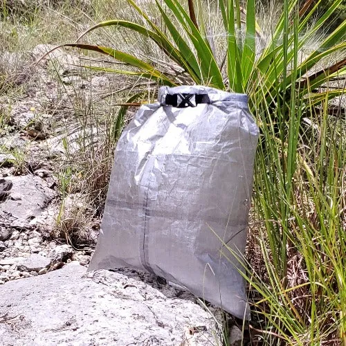 Medium Dyneema Roll Top Sack: Ultralight, Eco-Friendly & Perfect for Outdoors