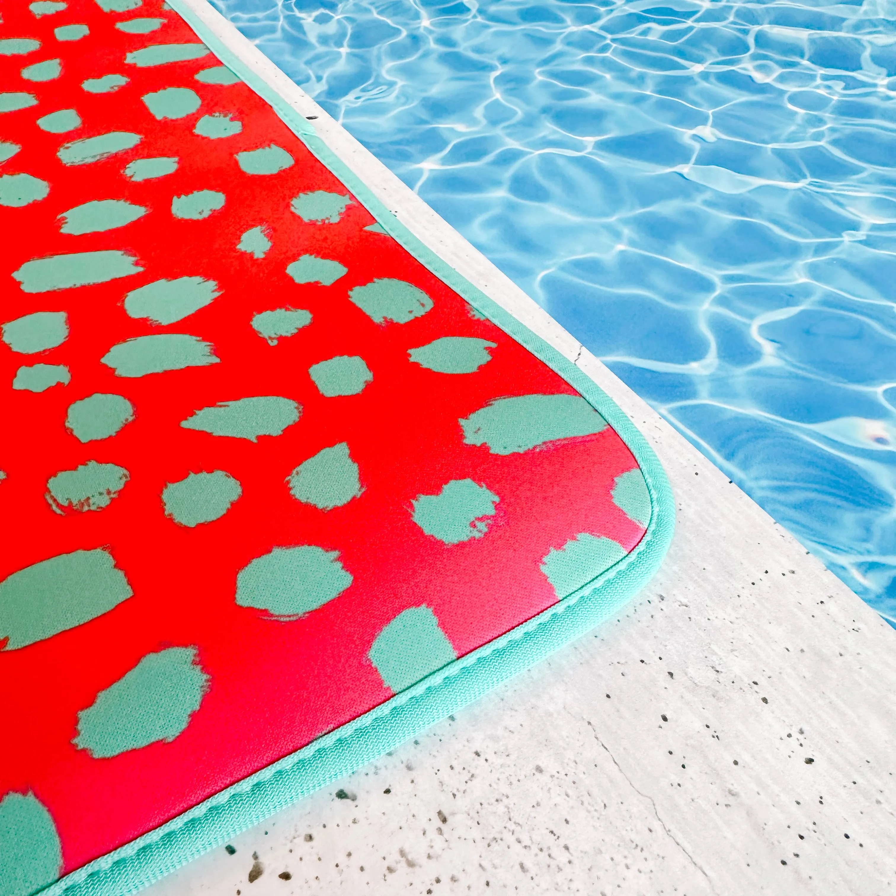 Pink Cheetah Poolside Seating Mat