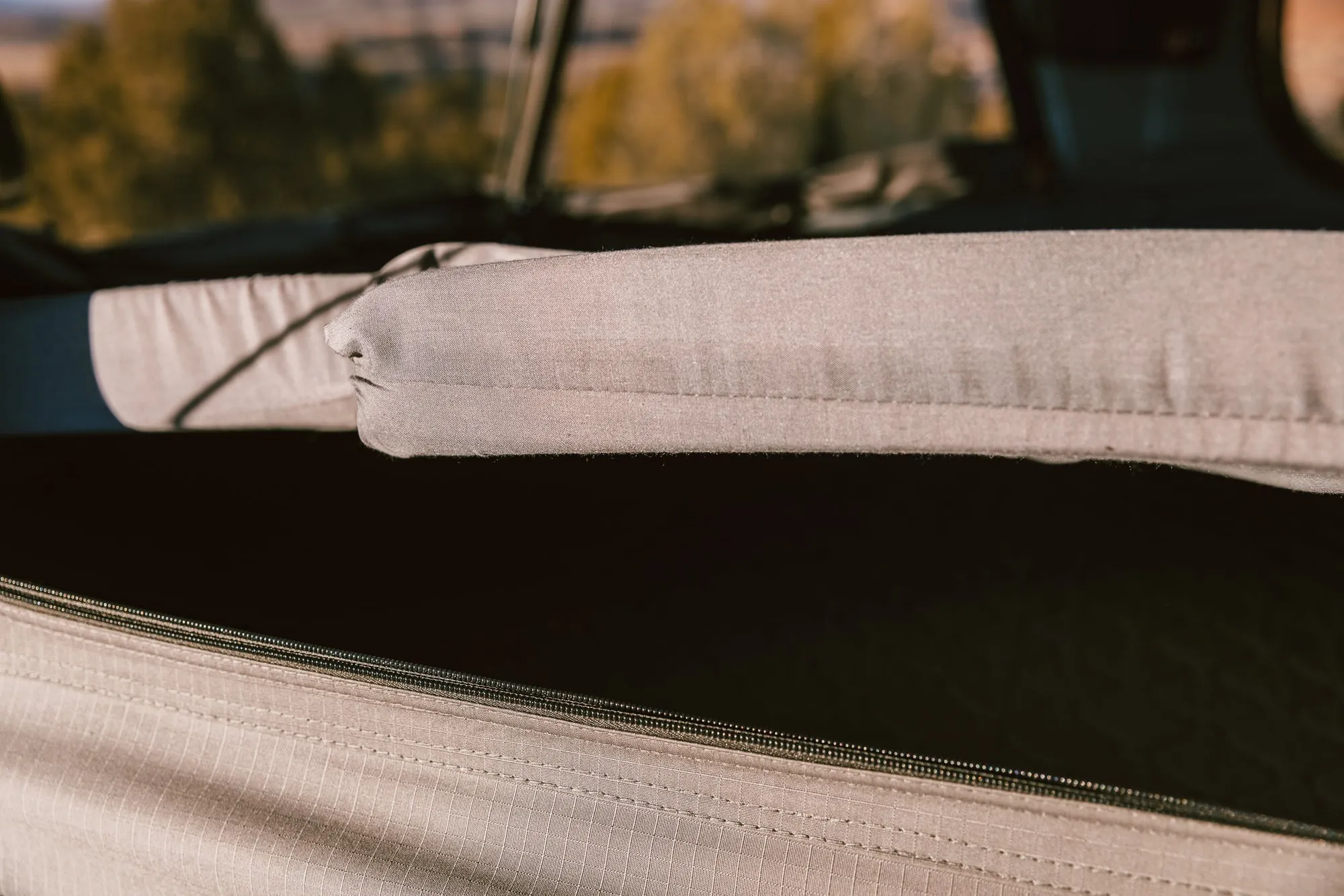 ROAM ADVENTURE | The Rambler Hardshell Rooftop Tent