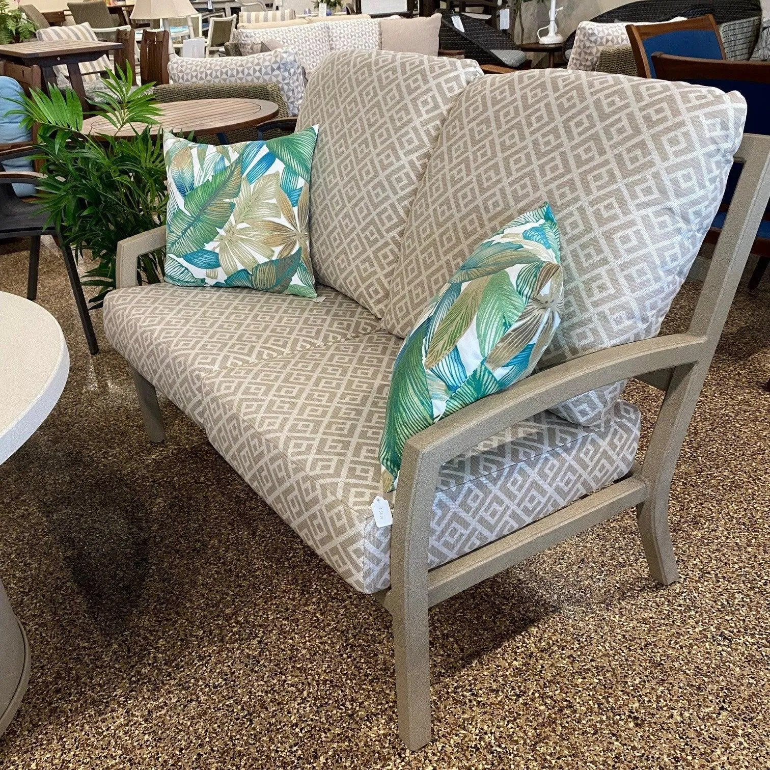 Tropitone Muirlands Lounge Set with Fire Table