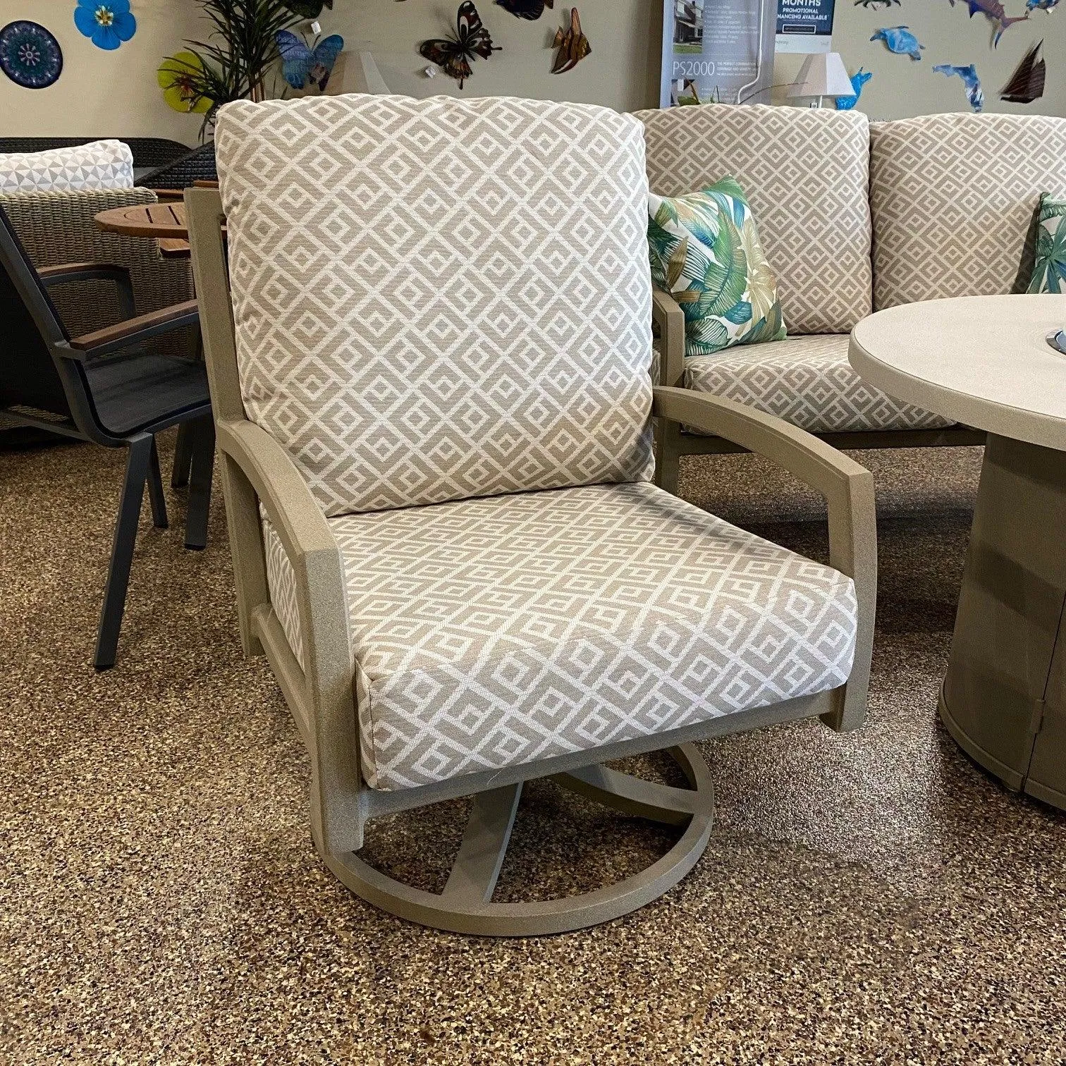 Tropitone Muirlands Lounge Set with Fire Table