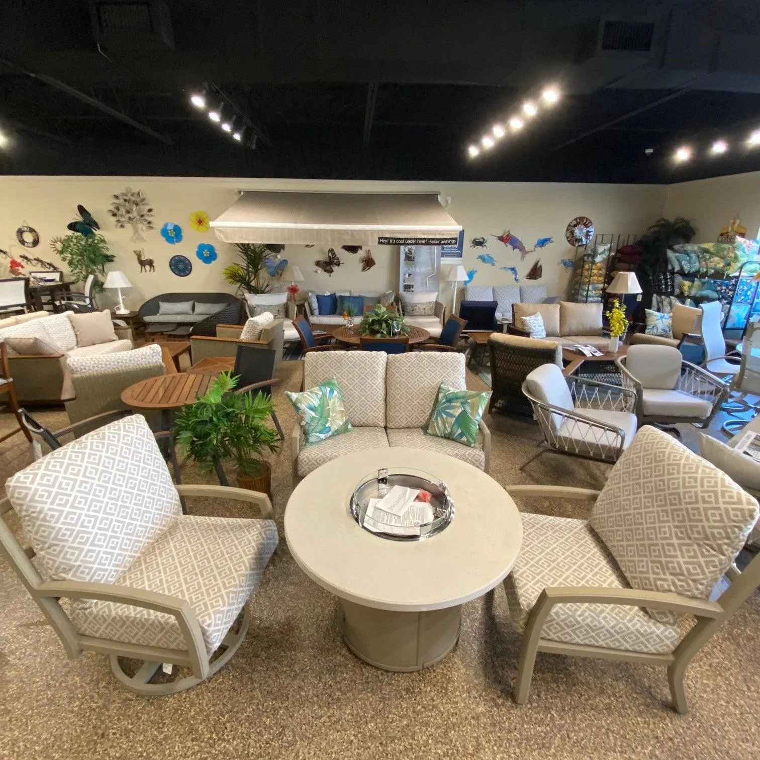 Tropitone Muirlands Lounge Set with Fire Table